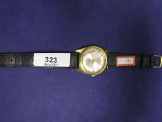 A vintage gent's Rotary wristwatch, winds and ticks