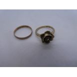 9ct yellow gold Rose design ring size L/K & 9ct yellow old wedding band, both marked 375, weight app