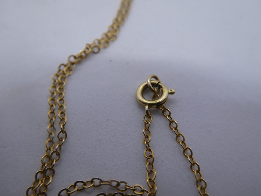 9ct yellow gold Cameo set pendant marked 375, on a fine yellow metal neck chain, unmarked, gross wei - Image 2 of 3