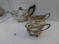A very impressive, eye catching Victorian tea set with reeded design and acanthus leaves, on spout d