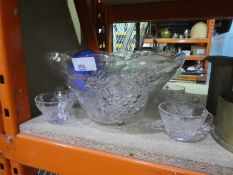 A glass punch bowl, fruit bowl etc