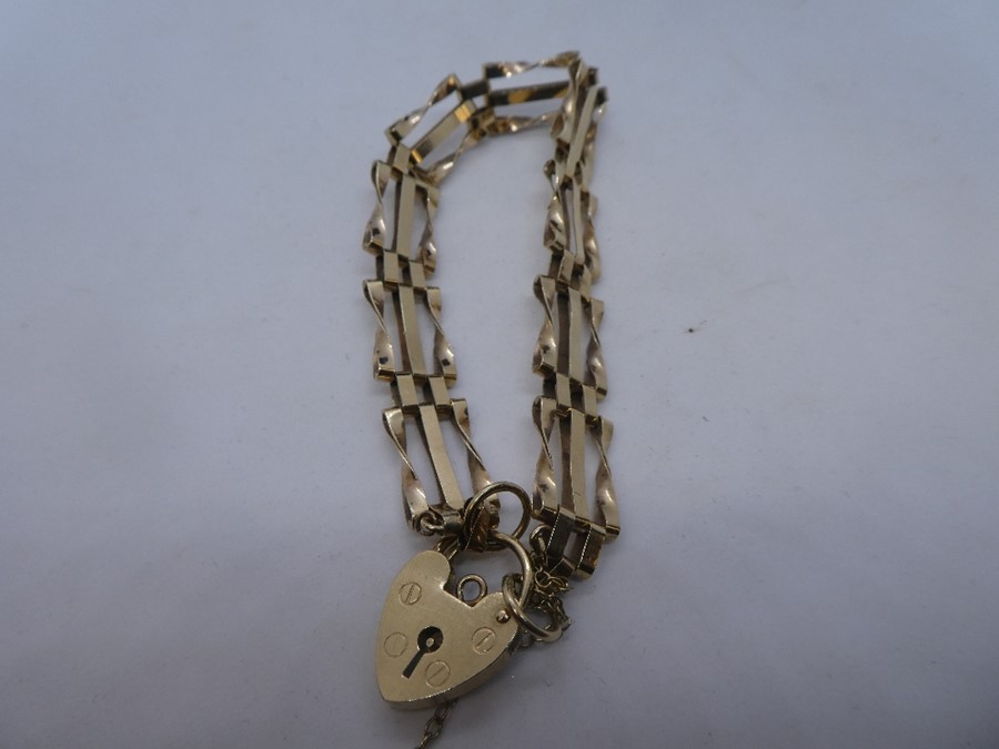 9ct yellow gold 3 bar gatelink bracelet, broken safety chain, marked 375, weight approx 7.8g