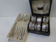 A set of six continental silver forks marked 800, with foliate ornate handle decoration. Total weigh