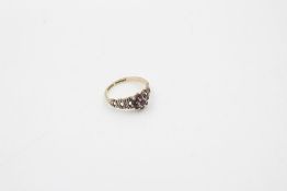 9ct gold bark texture garnet cluster ring 1.7g