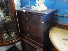 2 Mahogany bedside chest of 3 drawers