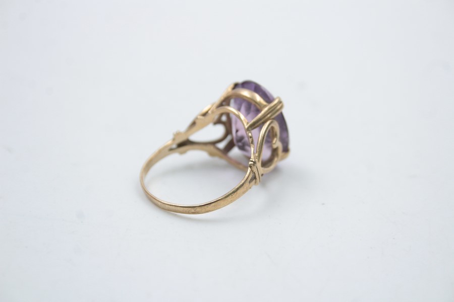 9ct gold amethyst cocktail ring 4g - Image 4 of 6