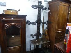 Antique carved oak hall stand having 11 pegs, 98cm wide