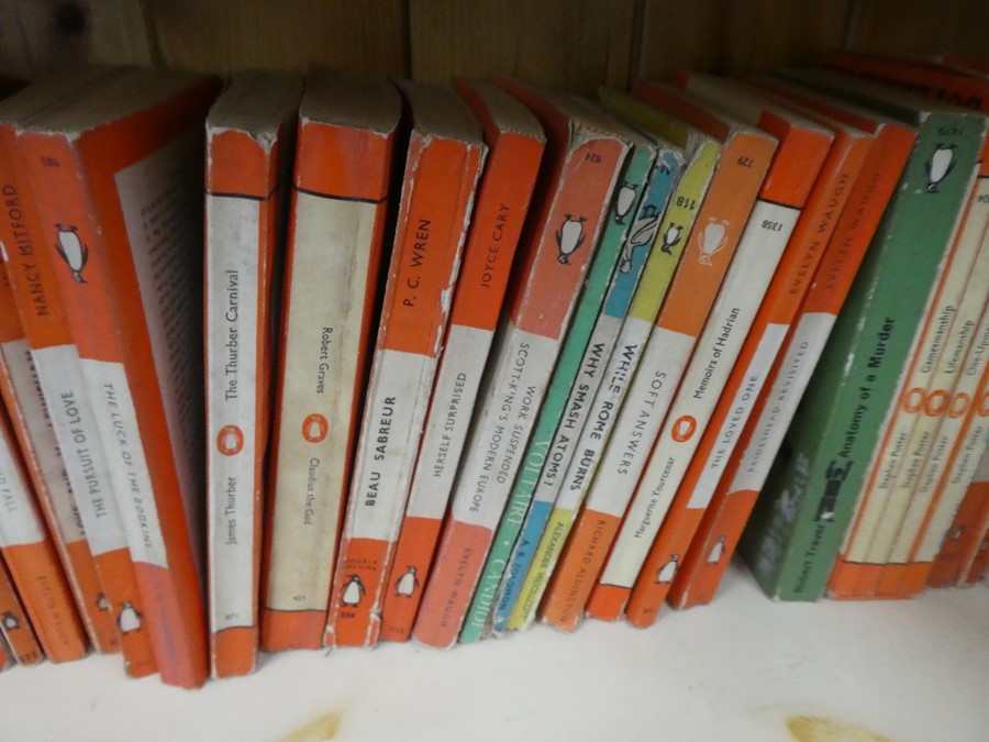 A selection of hard and paperback books on various subjects including Penguin, etc - Image 4 of 7