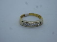 18ct yellow gold ring set with 5 brilliant cut diamonds, approx 0.4 carat, marked 750, 4.6g