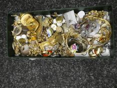 Mixed costume jewellery to incl. brooches, earrings etc and a boxed Cartier perfume bottle holder