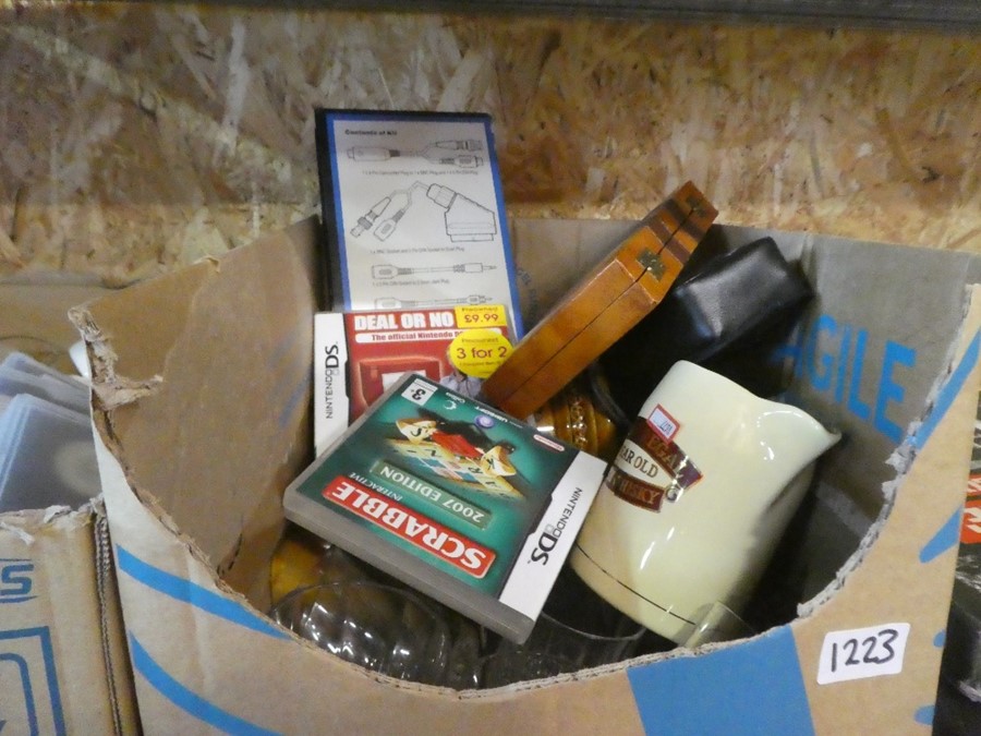 A box of china mugs, glasses, old games and a boxed cutlery set - Image 3 of 4