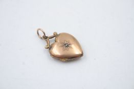 9ct Gold back & front diamond heart locket 2.5g