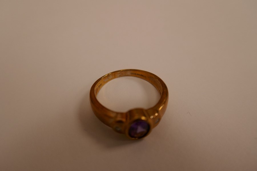 9ct hold amethyst & diamond band ring 3.5g - Image 3 of 4