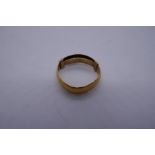 22ct yellow gold wedding band, size K, 2.6g