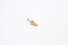 9ct gold cod fish pendant / charm 3.9g