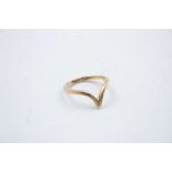 9ct gold chevron ring 3.4g