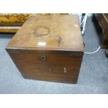 Antique mahogany celerette having 9 divisions with pair of brass handles, 39cm