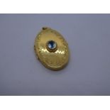 9ct gold gemstone set large oval locket 5.3g