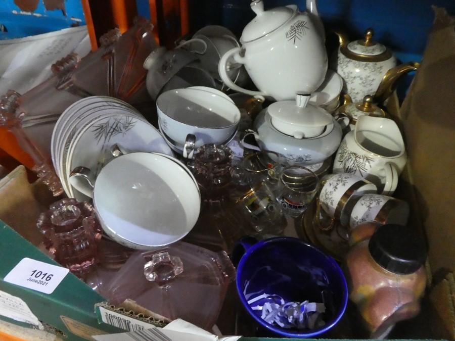 Vintage selection of china dressing table sets, including oriental themed china - Image 3 of 4