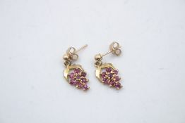 9ct gold ruby bunch of grapes motif drop earrings 1.5g