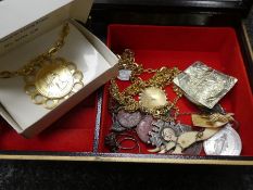 Costume jewellery to incl. coins, medallions etc