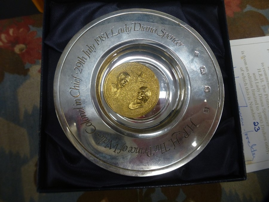 Hallmarked silver commemorative plate to commemorate HRH The Prince of Wales and Lady Diana Spencer