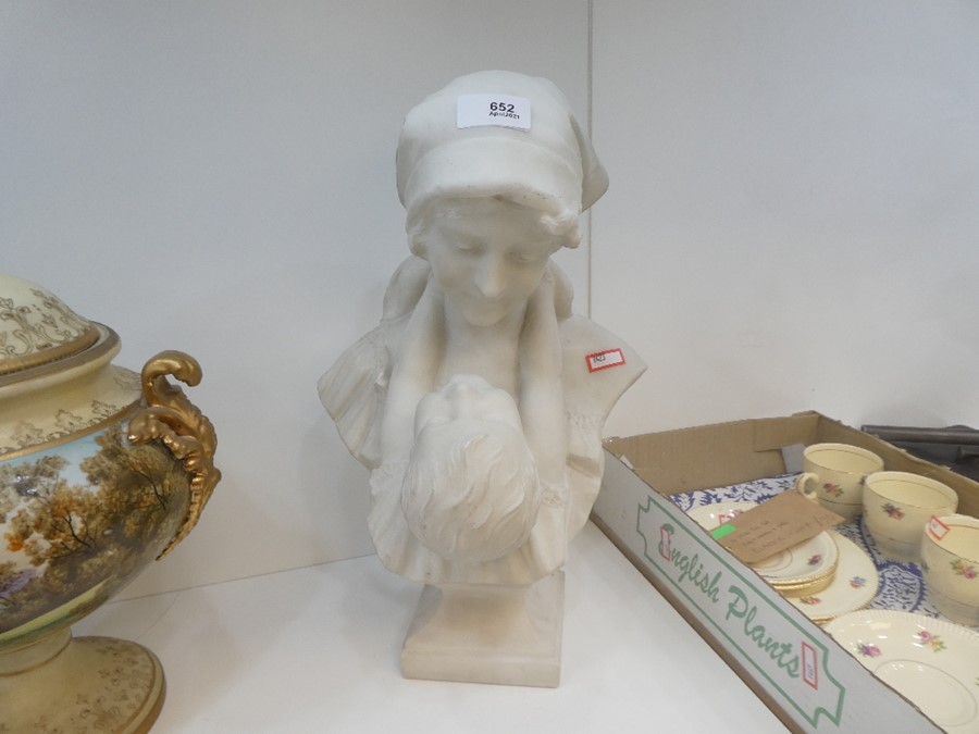 Late 19th Century white marble bust of a mother and her child possibly continental signed 'A. Guerri - Image 4 of 11