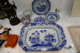 An antique Chinese Nankin platter and five other oriental items - all mainly AF