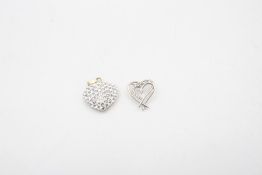 2 x 9ct Gold heart pendants inc. gemstone, white gold 2.7g