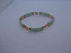 vintage 9ct gold Chinese jade panel bracelet 11.6g