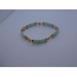 vintage 9ct gold Chinese jade panel bracelet 11.6g