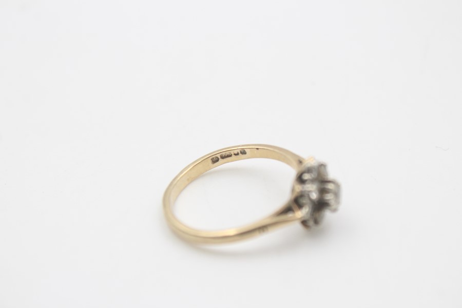 vintage 9ct gold gemstone cluster ring 2.9g - Image 4 of 5