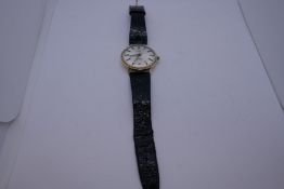 Vintage gents Rotary wristwatch on black leather strap