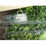 2 x 6' folding lattice garden spires