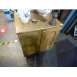 Victorian stripped pine, arch decorated commode