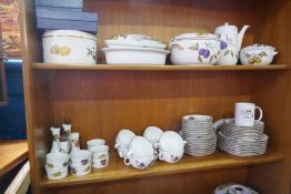 A quantity of Royal Worcester Evesham dinnerware and sundry