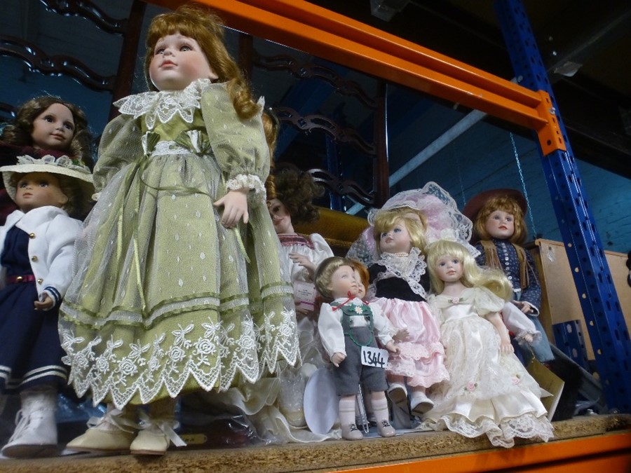 A quantity of collector's dolls to include native American Indian and others - Image 3 of 4