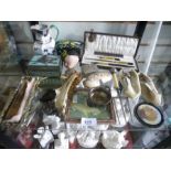 Various collectables to include small trinket boxes, Masons jug, mirror cased letter opener, shell e