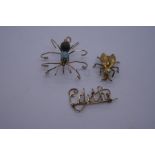 Yellow metal brooch in the form of a spider together with one of a fly with simulated pearl detail a