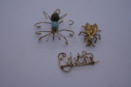 Yellow metal brooch in the form of a spider together with one of a fly with simulated pearl detail a