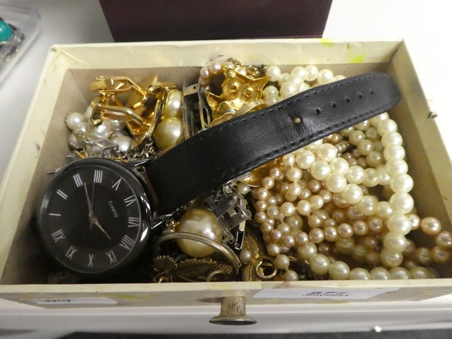 A small quantity of mixed costume jewellery, boxed Accurist wristwatch and an Oris example