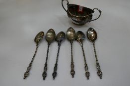 A set of six silver Victorian Apostle spoons with twisted handles hallmarked Sheffield 1900, Atkin B