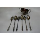 A set of six silver Victorian Apostle spoons with twisted handles hallmarked Sheffield 1900, Atkin B