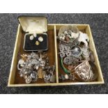 Collection of silver costume jewellery to incl. hardstone, bracelets, Siam silver, Chinese character