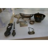 A mixed silver lot comprising a heavy silver porringer hallmarked Sheffield 1940, James Dixon and So