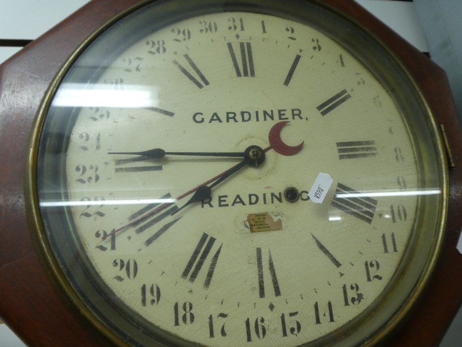 Octagonal cased pendulum clock, possibly Post Office or Railway, with key and pendulum - Image 3 of 3