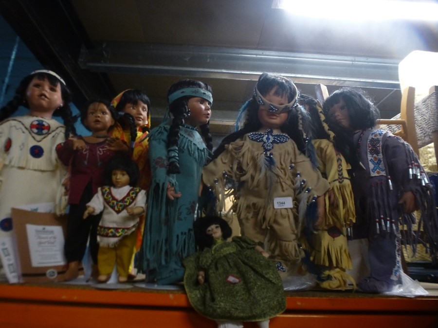 A quantity of collector's dolls to include native American Indian and others - Image 2 of 4