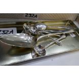 Very nice cased large silver fruit knife with mother of pearl handle possibly, Sheffield 1924, Thoma