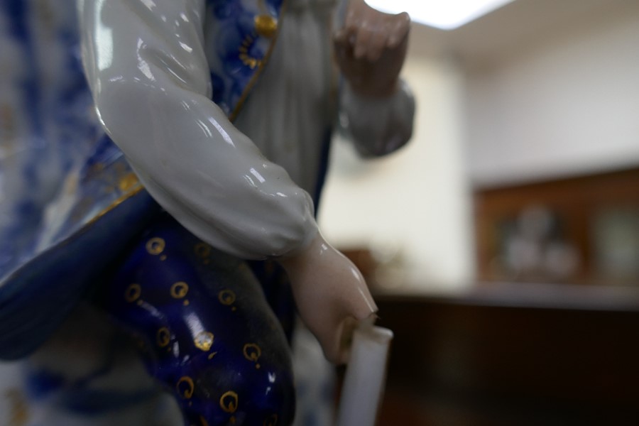A 19th Century Meissen figural group, minor damage, 29cm - Image 4 of 4