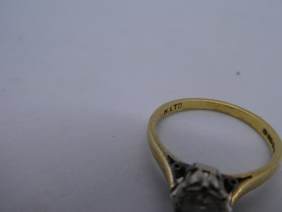 18ct yellow gold solitaire diamond ring, approx 0.3 carat, size Q, marked 750, gross approx 3.2g - Image 2 of 3